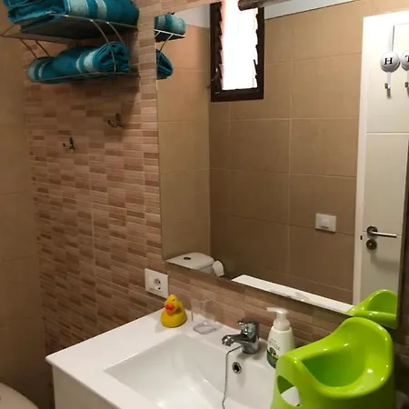 Апартаменты Sunny Paradise Арона